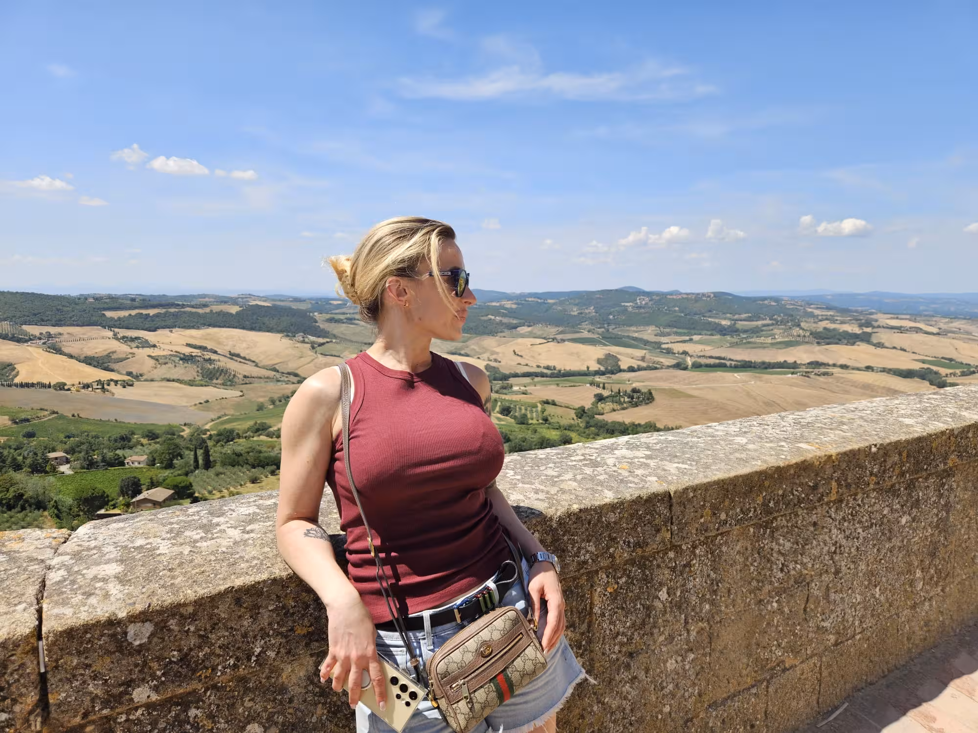 Alexandra ukrainian couple married during war