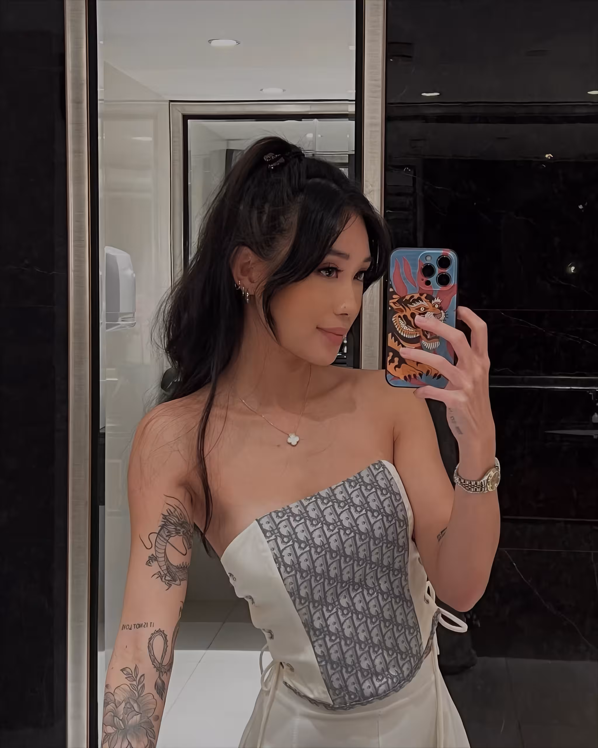 Elaine ukrainian muslim dating