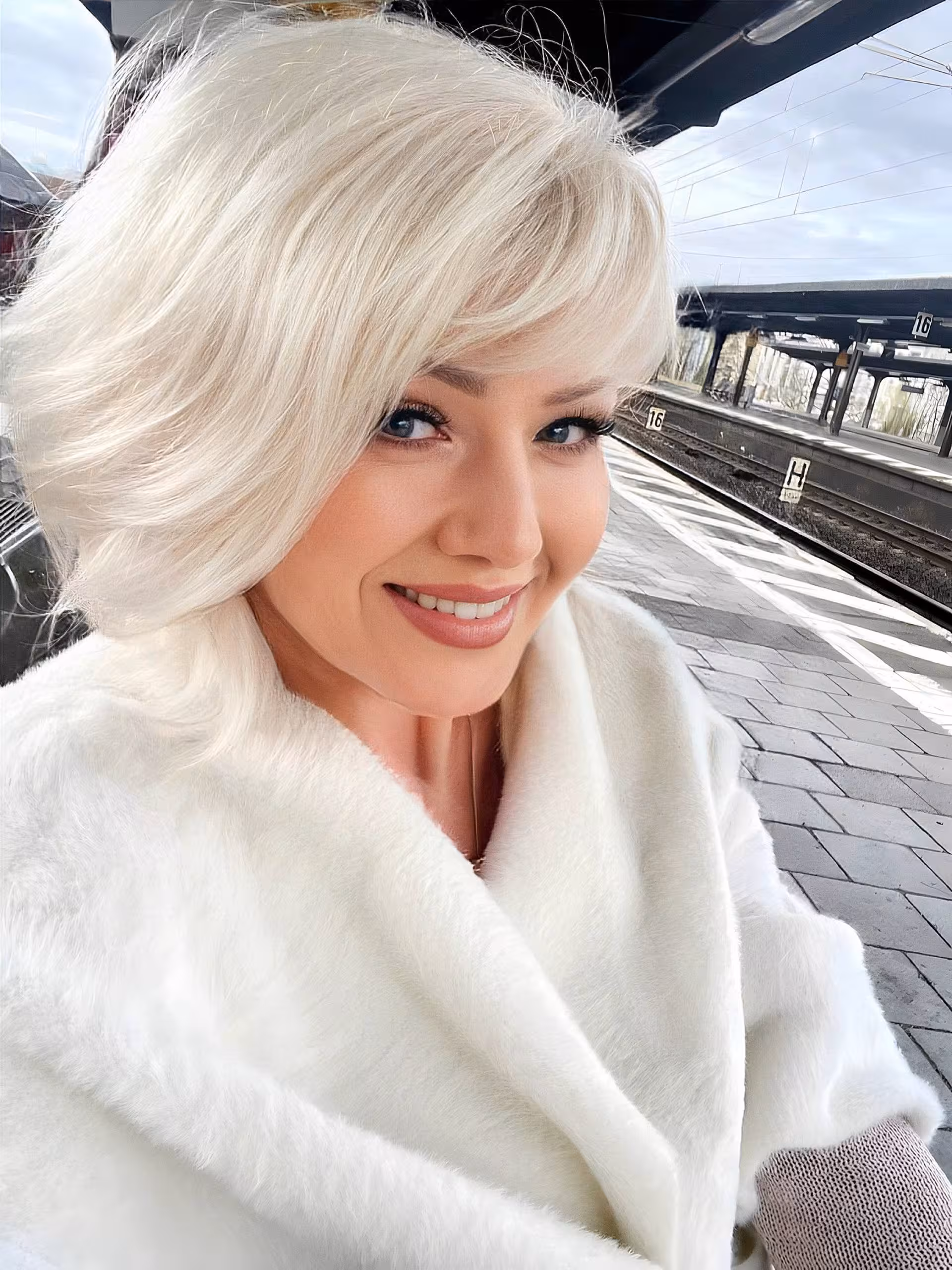 Natalia 48 Warnemünde  Germany Beautiful lady wanting to find her other half