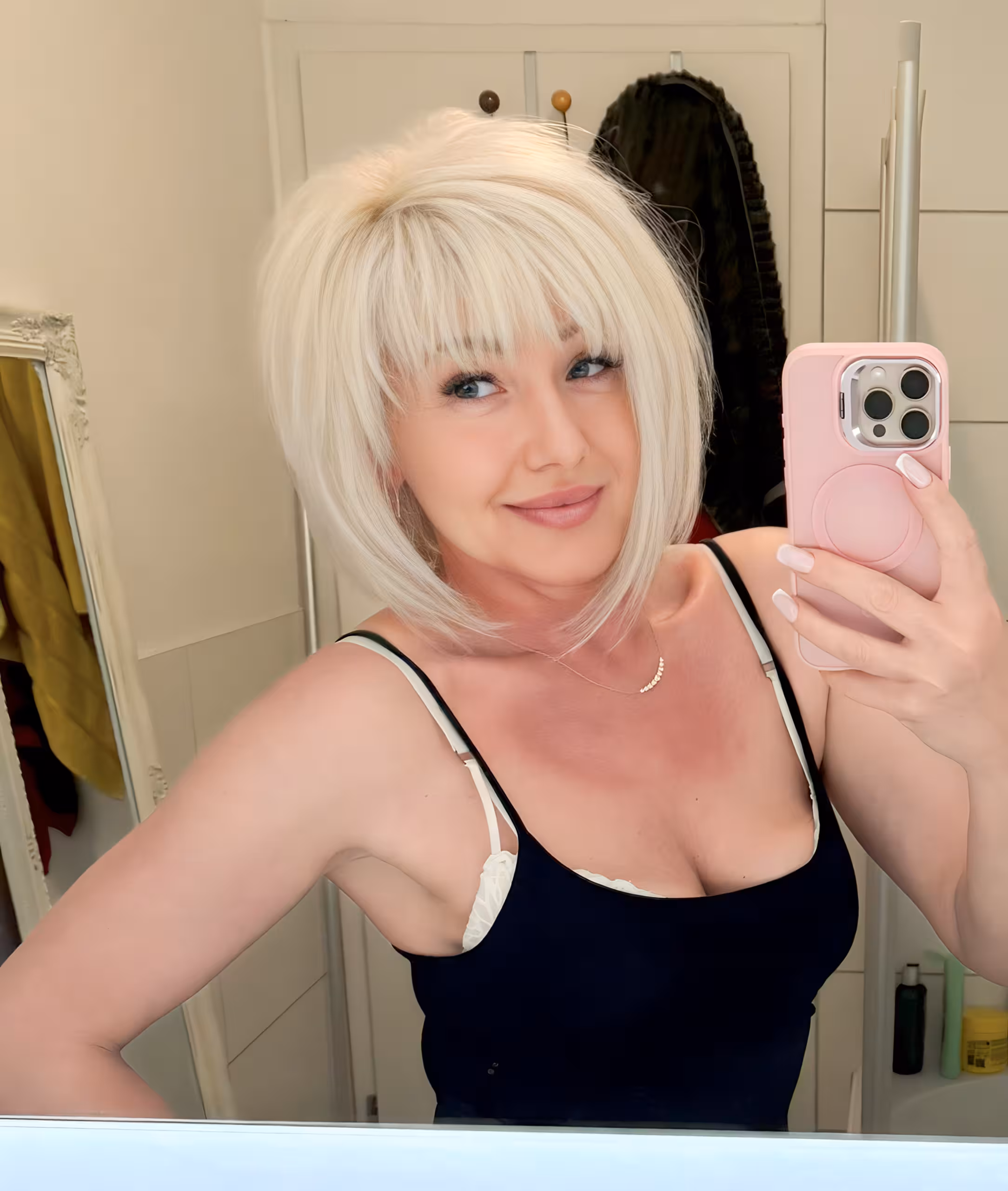Natalia 48 Warnemünde  Germany Beautiful lady wanting to find her other half