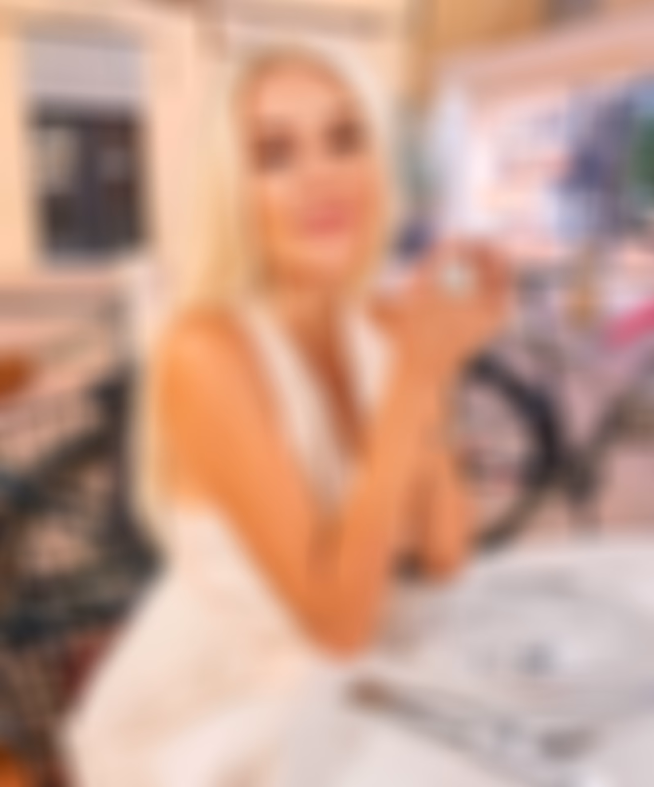 Anastasia 35 Bucharest Romania Attractive lady seeking a trustworthy partner