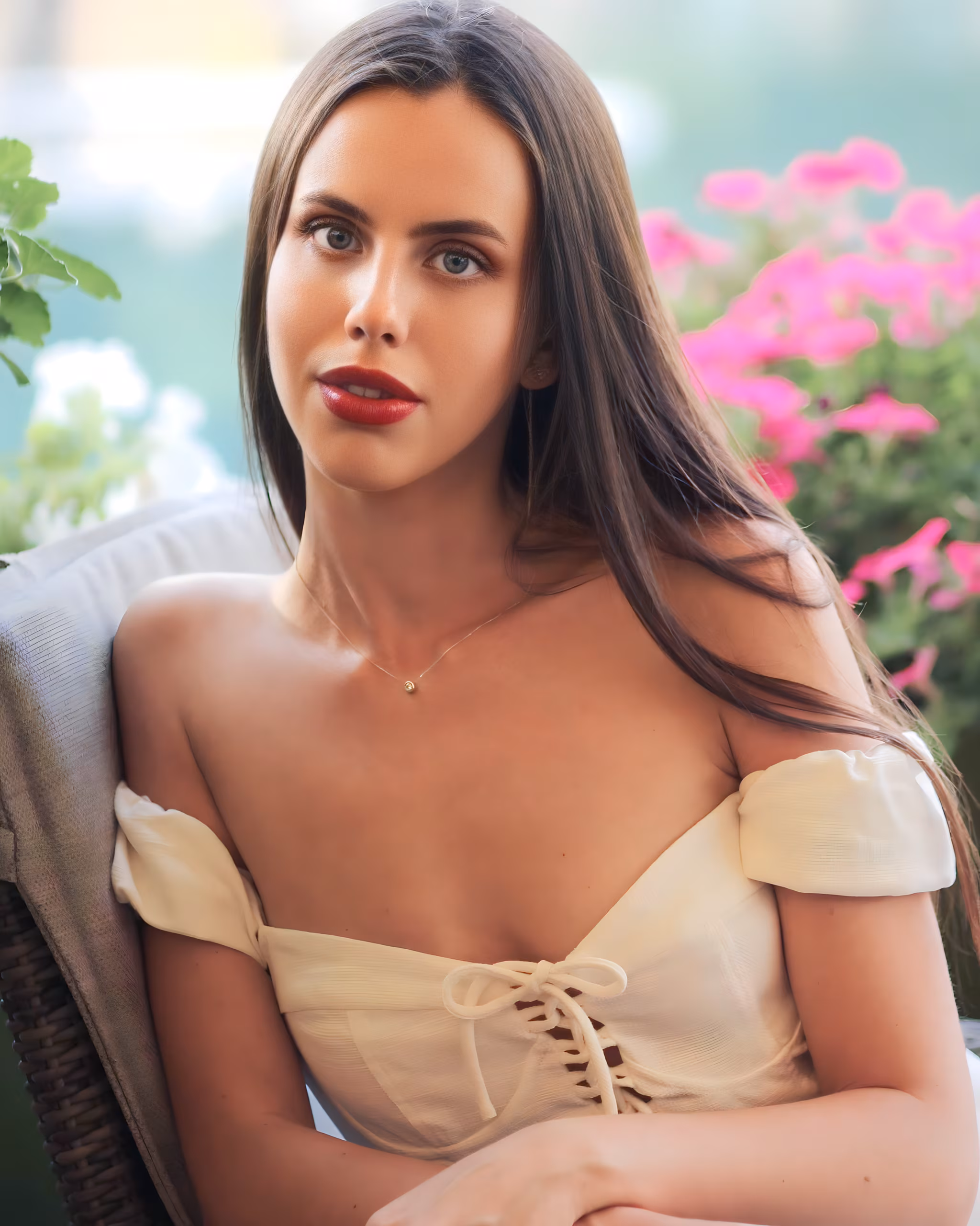 Lilia 30 Bucharest Romania Attractive woman seeking a man with strong values