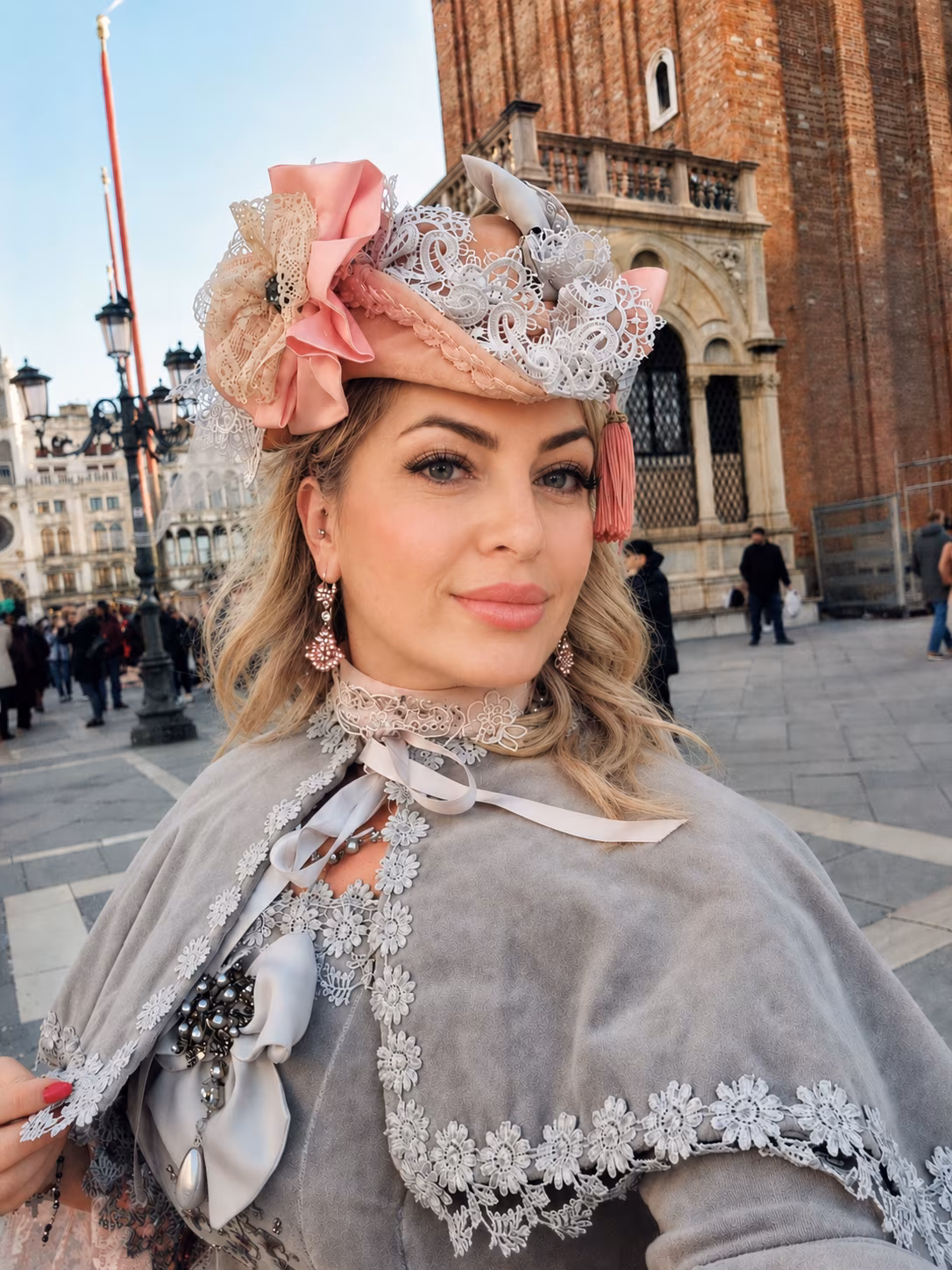 Ganna 40 Verona Italy Elegant lady ready to create a beautiful home