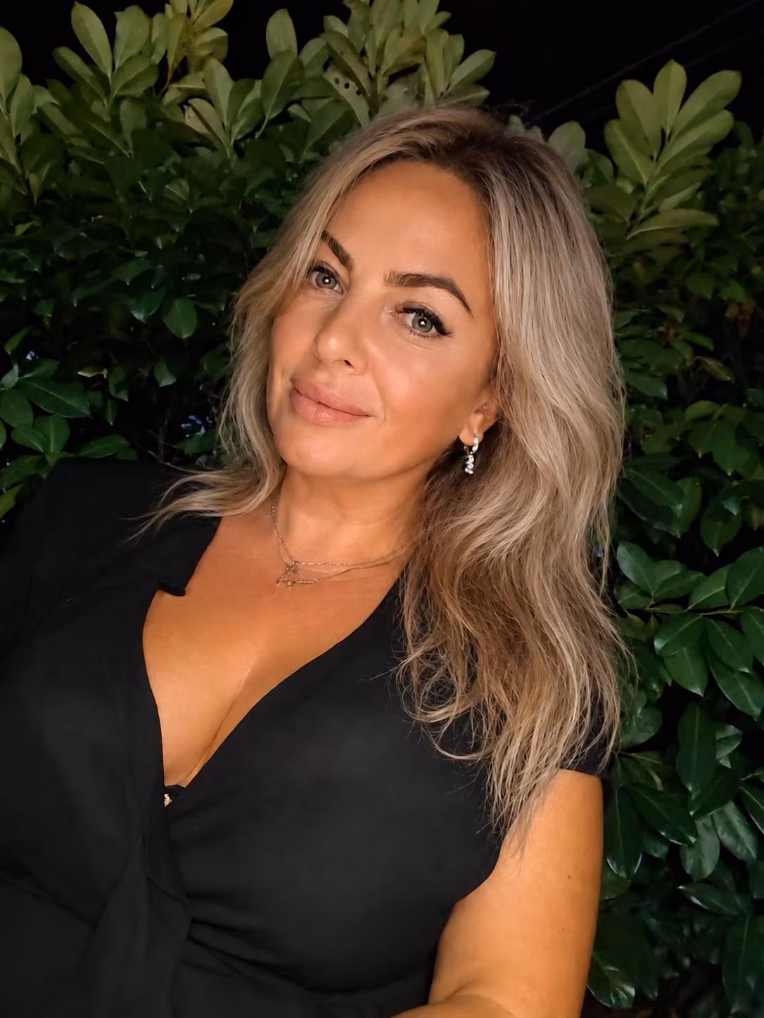 Ganna 40 Verona Italy Elegant lady ready to create a beautiful home