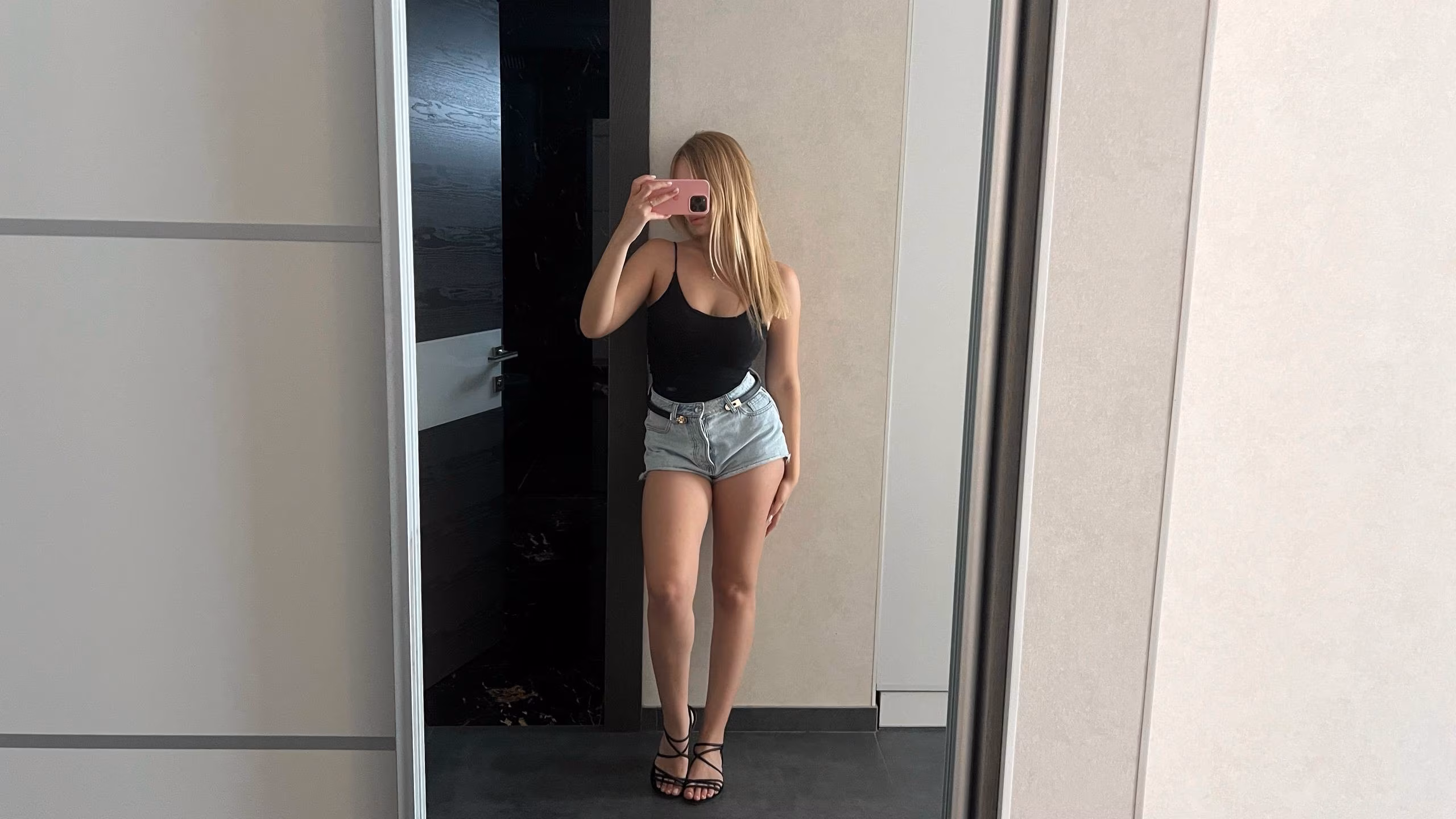 VICTORIA 21 Kirovograd Ukraine Elegant lady seeking a partner who supports her