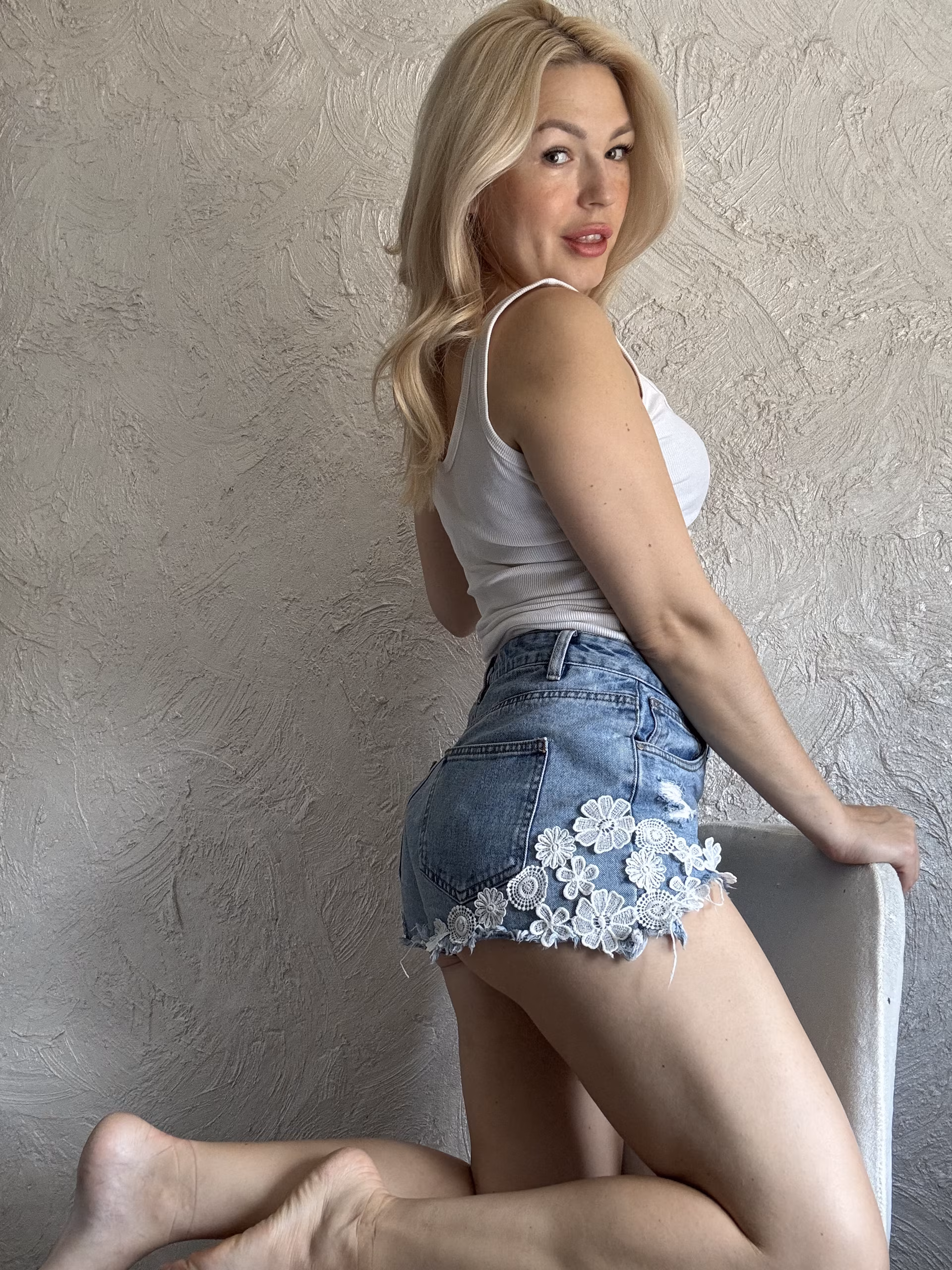 Alena 39 Kryvyi Rig Ukraine I am a good-looking girl wanting to find true love