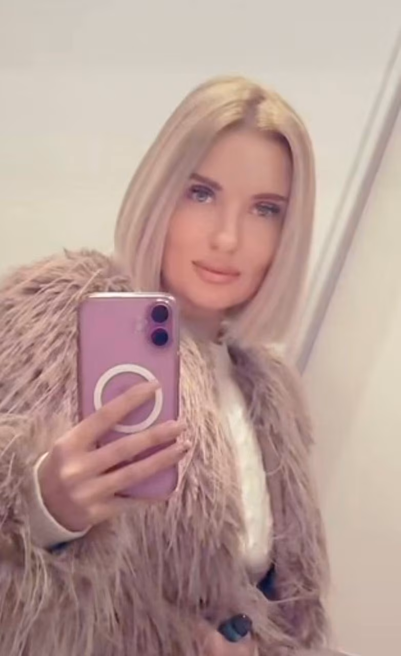 Kateryna 40 Kyiv Ukraine I am a nice-looking girl wanting to find my prince