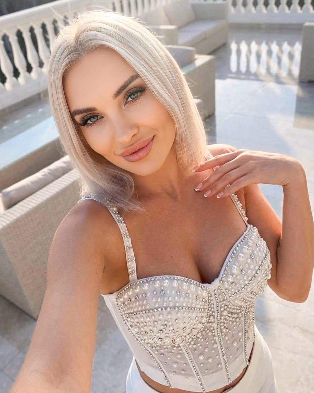 Kateryna 40 Kyiv Ukraine I am a nice-looking girl wanting to find my prince
