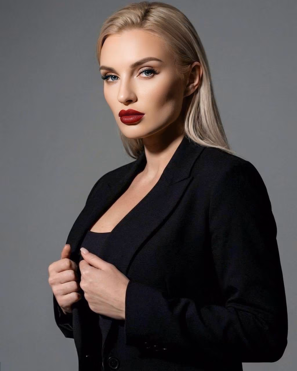 Kateryna 40 Kyiv Ukraine I am a nice-looking girl wanting to find my prince
