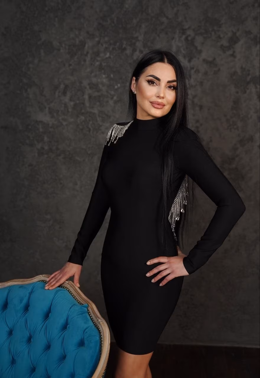 Julie 42 Kharkov Ukraine Nice-looking girl looking for true connection