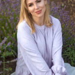 Marina 44 Kyiv Ukraine Nice-looking girl ready to find her happy ending
