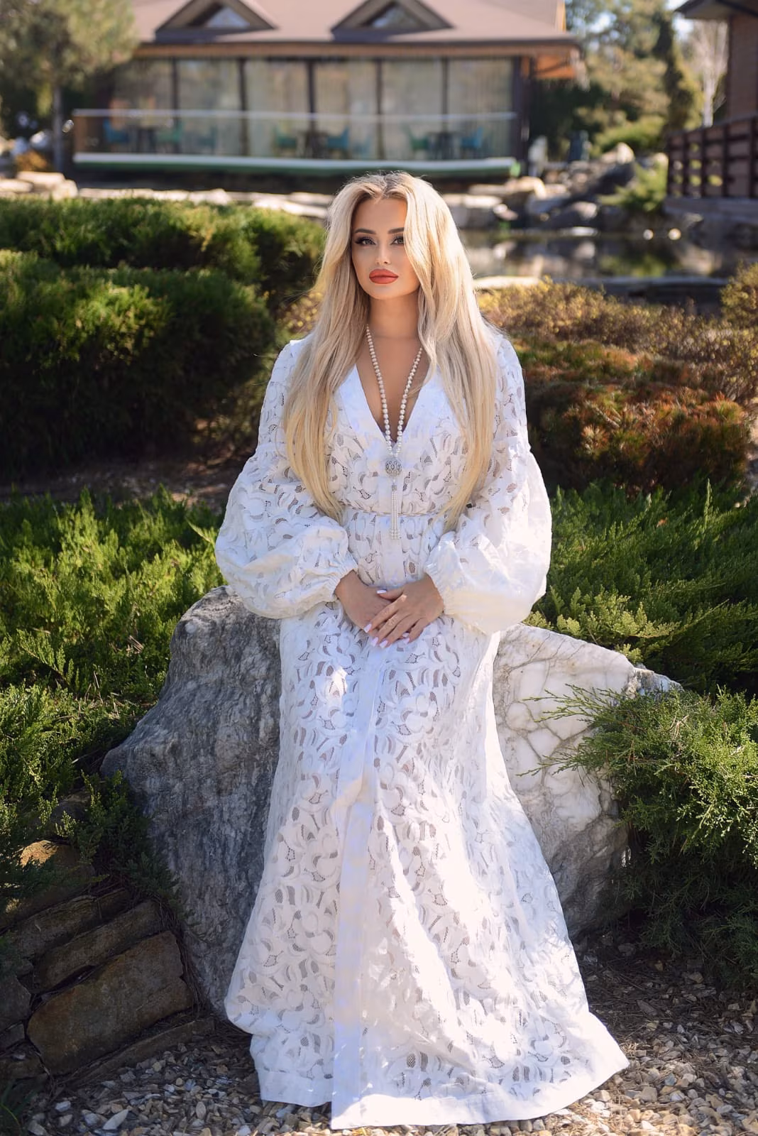 Viktoria 36 Dnepr Ukraine Nice-looking woman ready to meet someone special