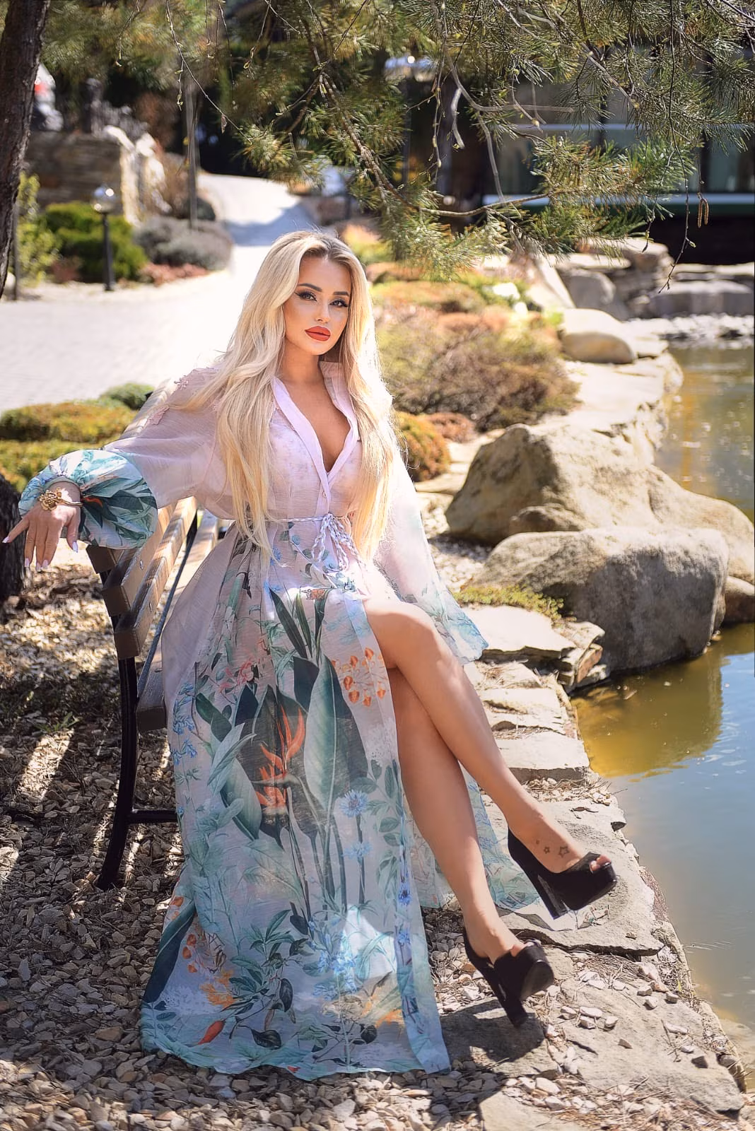 Viktoria 36 Dnepr Ukraine Nice-looking woman ready to meet someone special