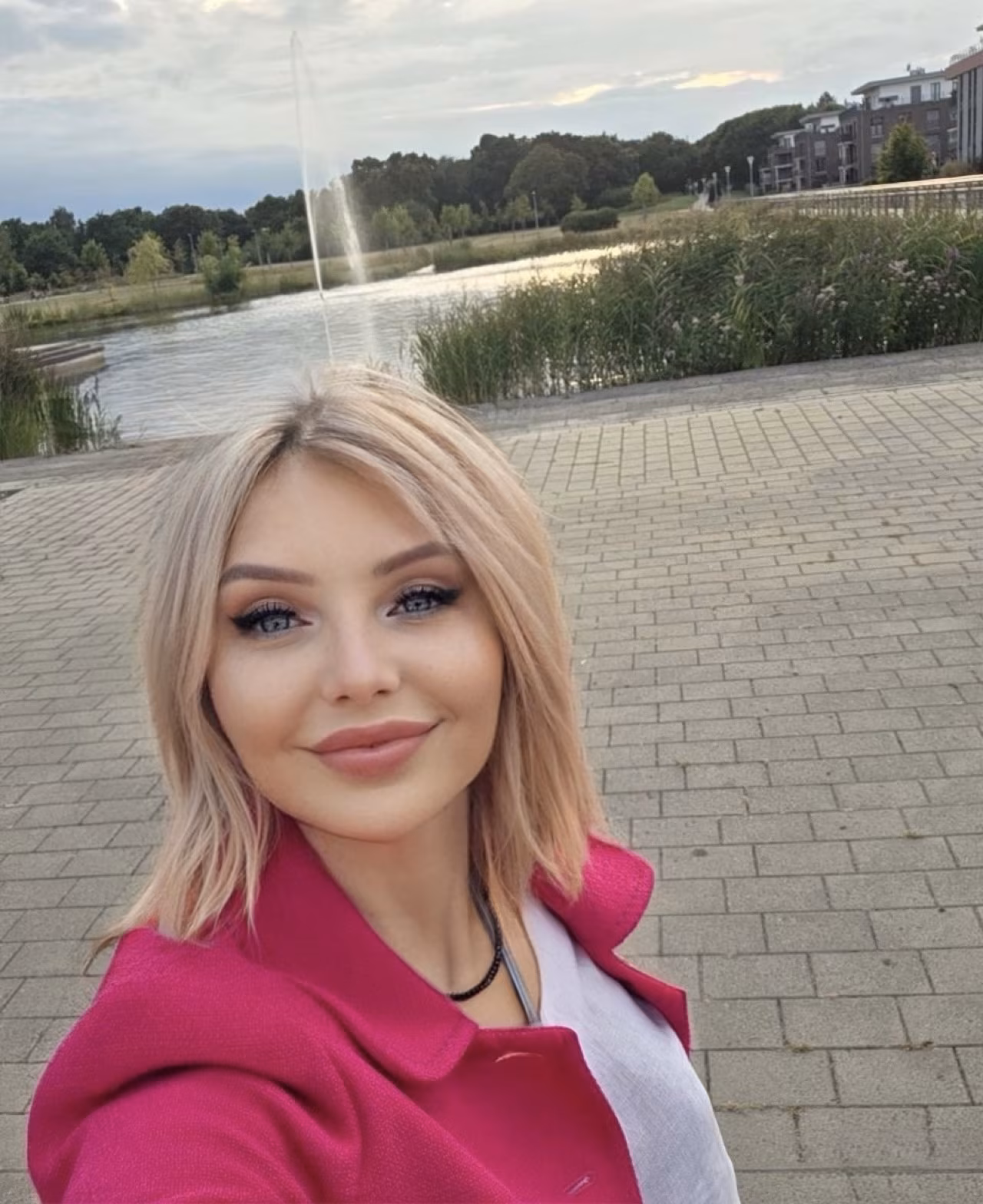 Olena 48 Dublin Ireland Pretty girl ready to find her soulmate
