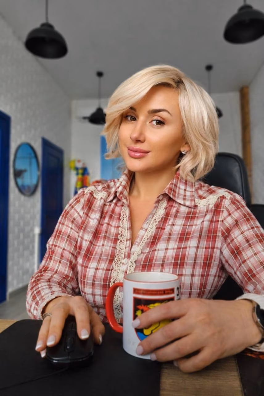 Lidiia 46 Miami USA Pretty girl seeking a partner with good intentions