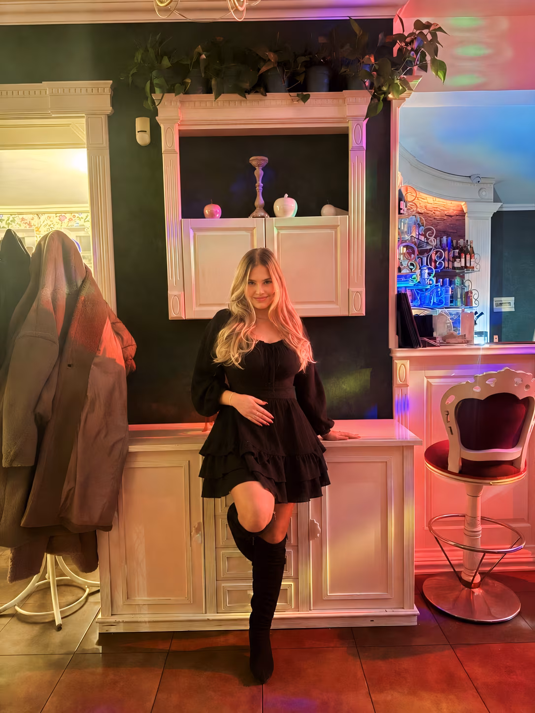 Anita 22 Okhtyrka Ukraine Pretty girl seeking a partner with good intentions
