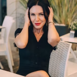 Irina 42 Desenzano del Garda Italy Single attractive girl searching for true love
