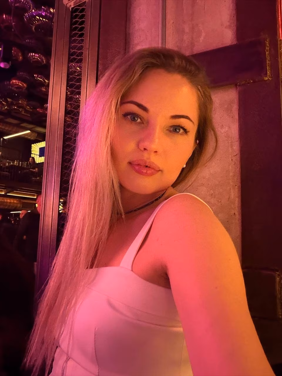 Olga 42 Bucharest Romania Attractive lady seeking a trustworthy partner