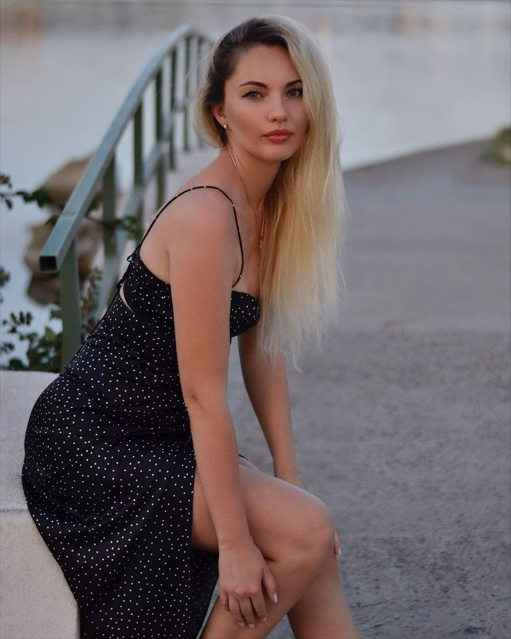 Olga 42 Bucharest Romania Attractive lady seeking a trustworthy partner