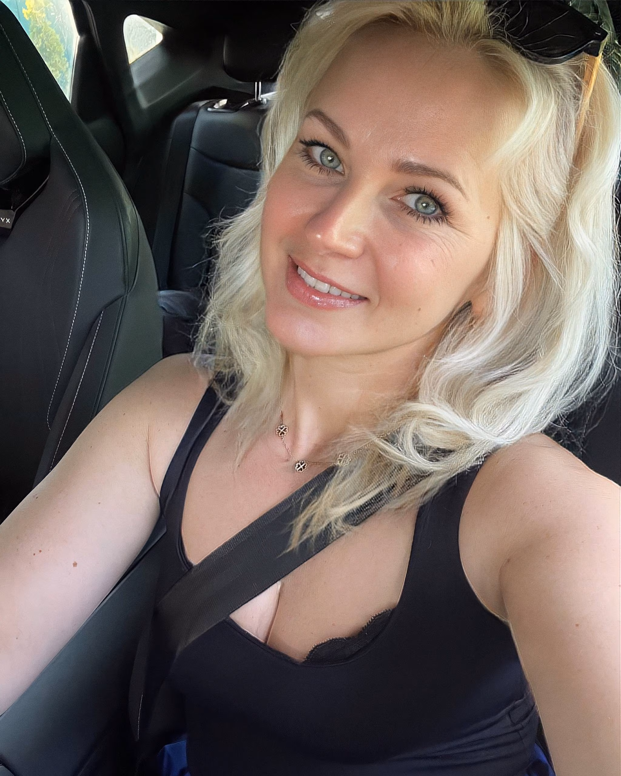 Sveta 49 Ukrainka Ukraine Attractive lady wanting to share her life journey