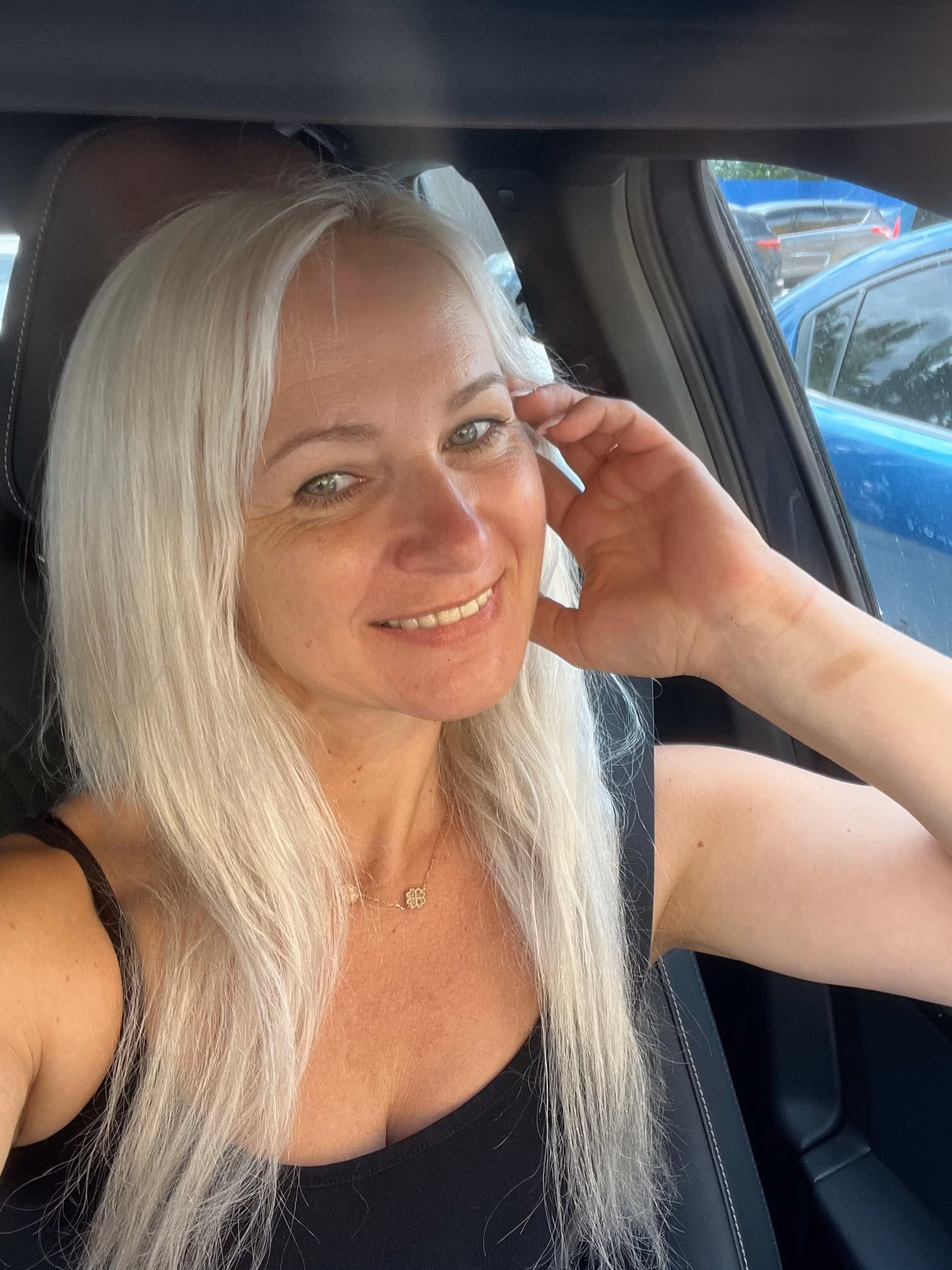 Sveta 49 Ukrainka Ukraine Attractive lady wanting to share her life journey