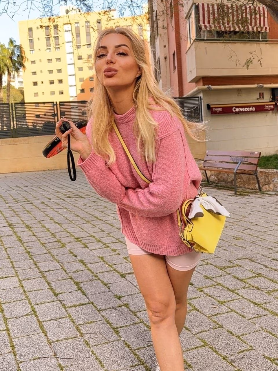 Oleksandra 33 Kyiv Ukraine Attractive lady wanting to share her life journey