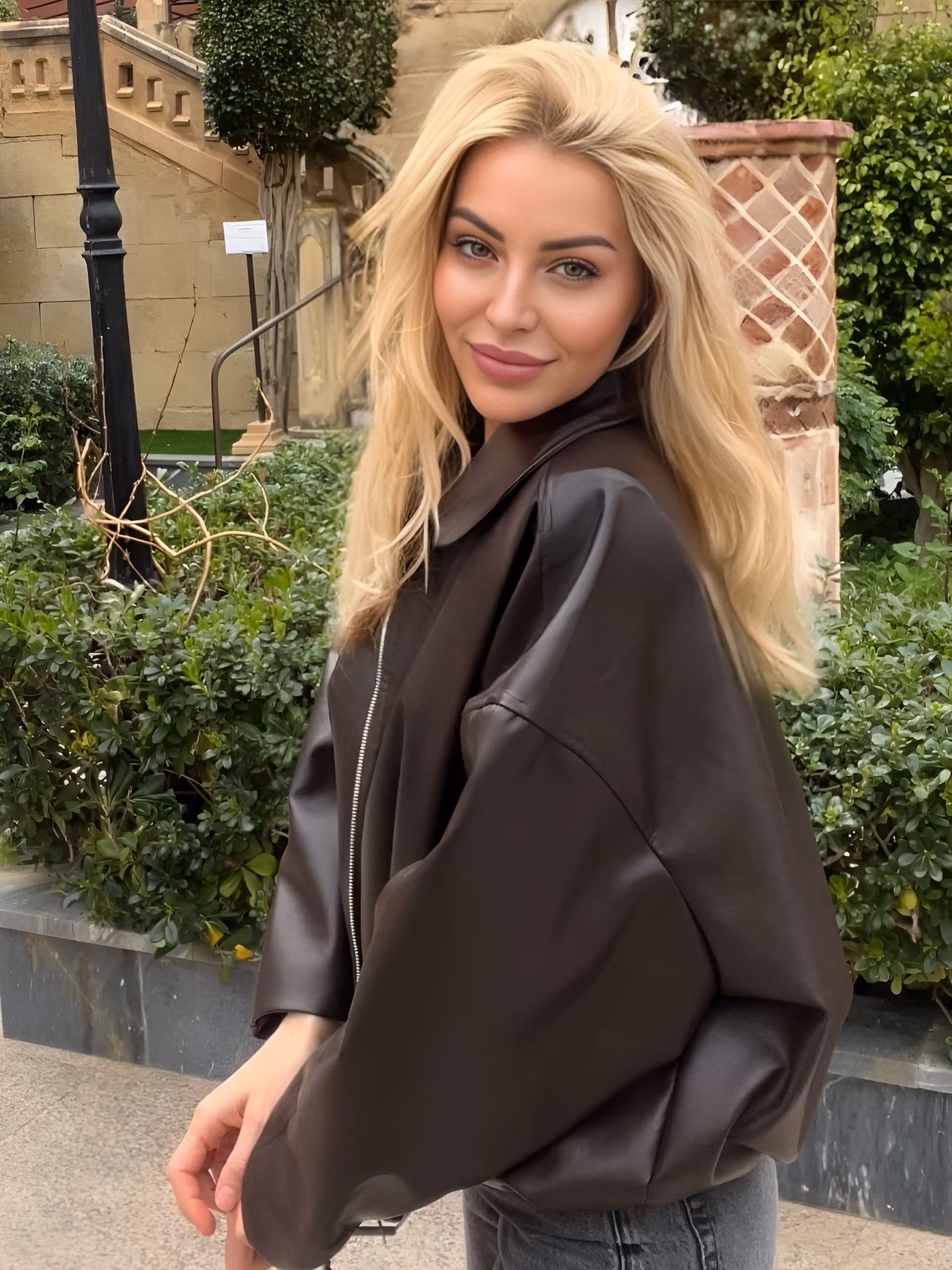 Oleksandra 33 Kyiv Ukraine Attractive lady wanting to share her life journey