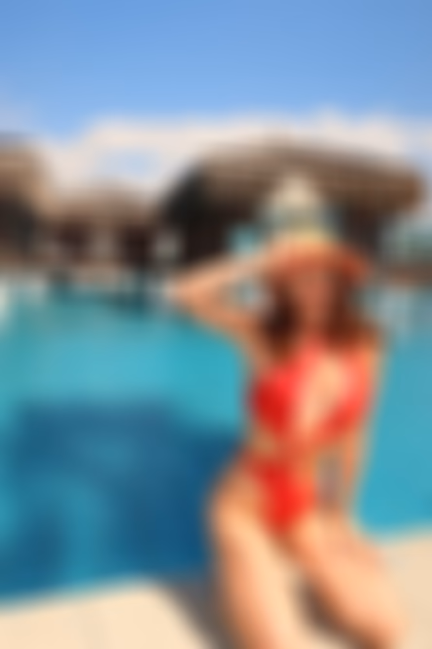 Anna 32 Beausoleil France Attractive lady wanting to share her life journey
