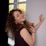 Mariana 41 Lodz Poland Attractive woman looking for a man of integrity