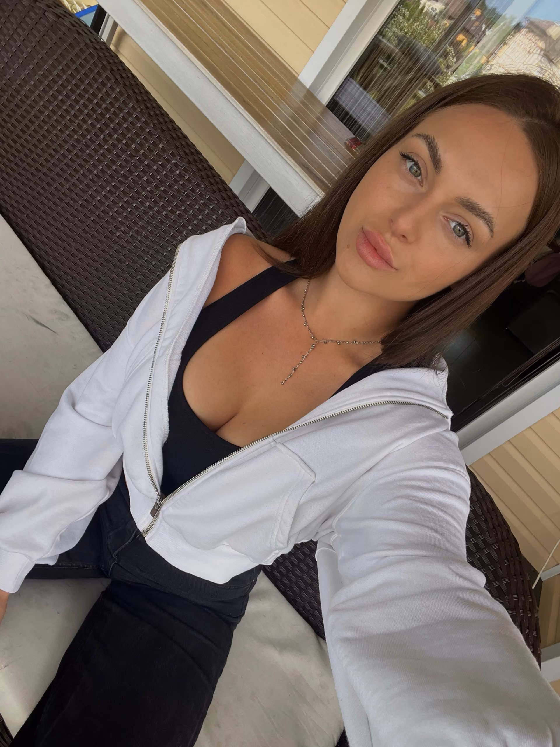 Valeria 29 Bodrum(TR); Ukraine (Odessa) Turkey Beautiful girl wanting to start a new chapter