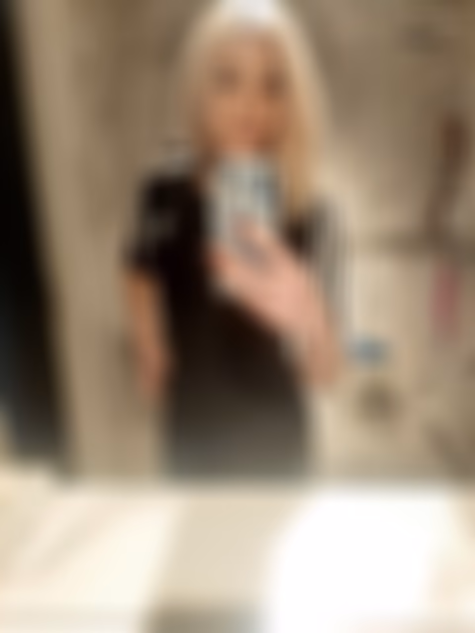 Yuliia 47 Berlin Germany Beautiful girl wanting to start a new chapter