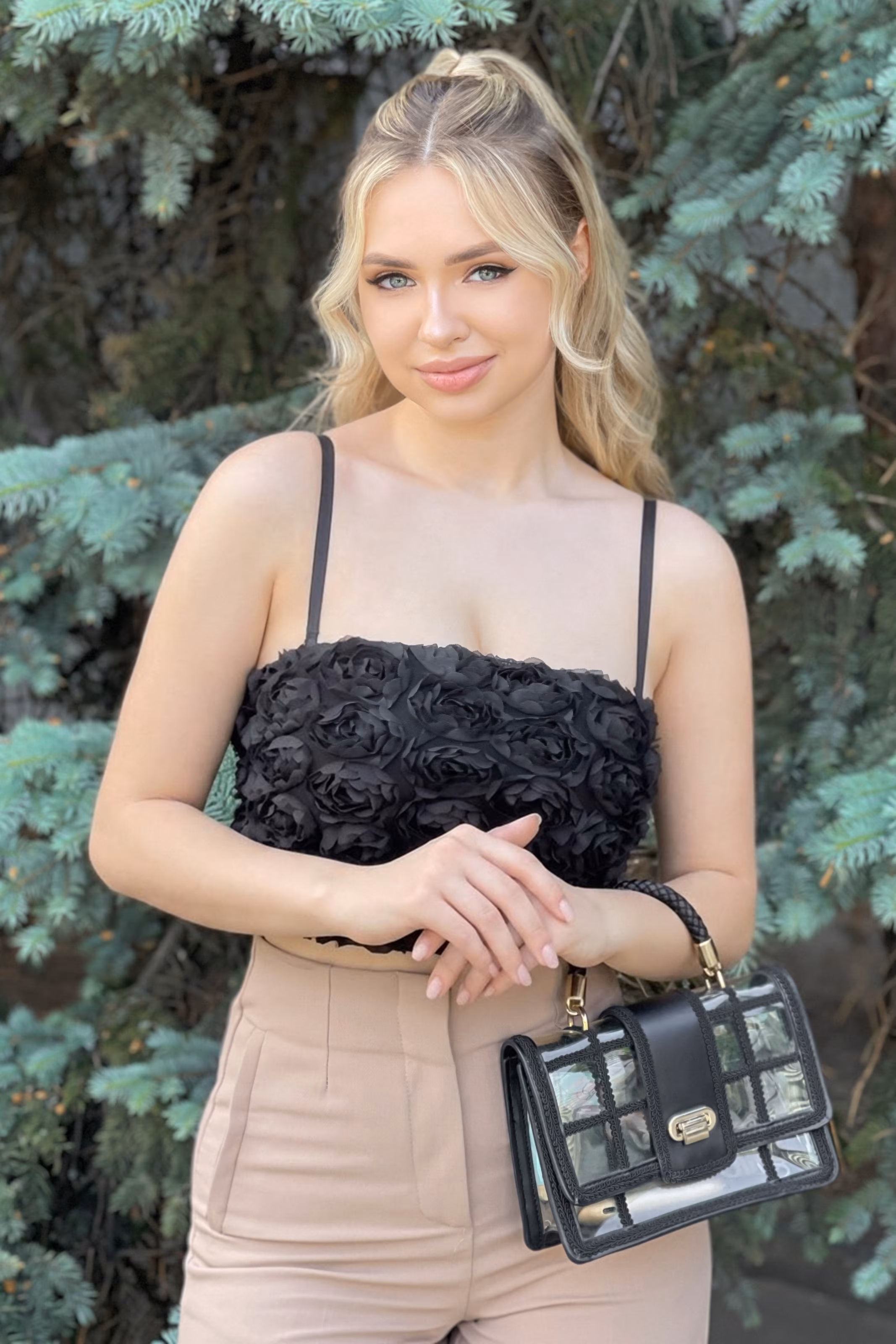 Elena 26 Kyiv  Ukraine Beautiful lady ready to start a new life