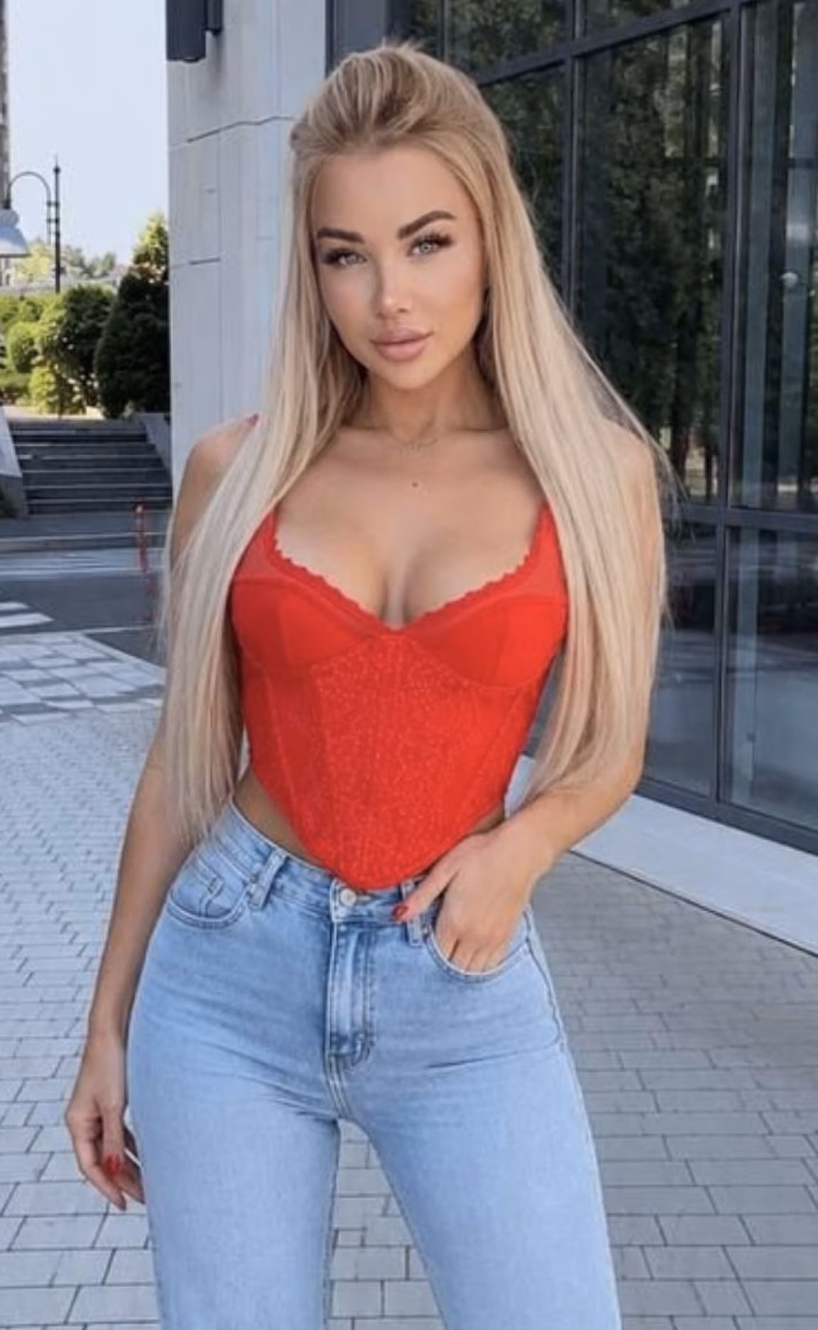 Olha 37 Kiev Ukraine Beautiful woman looking for a reliable man