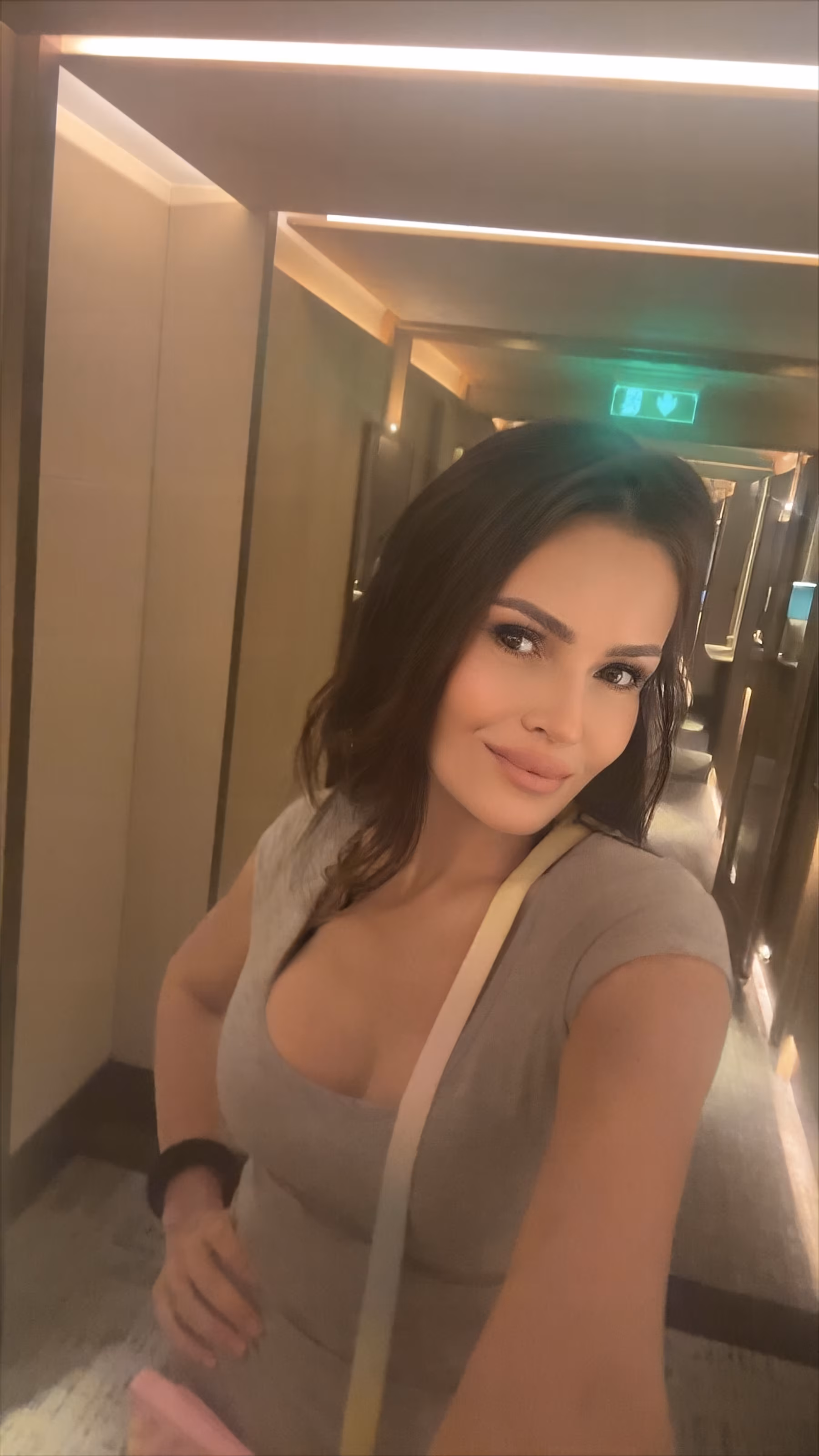 Olena 43 Cyprus/New York Cyprus Beautiful woman wanting to meet her soulmate