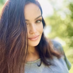 Olena 43 Cyprus/New York Cyprus Beautiful woman wanting to meet her soulmate