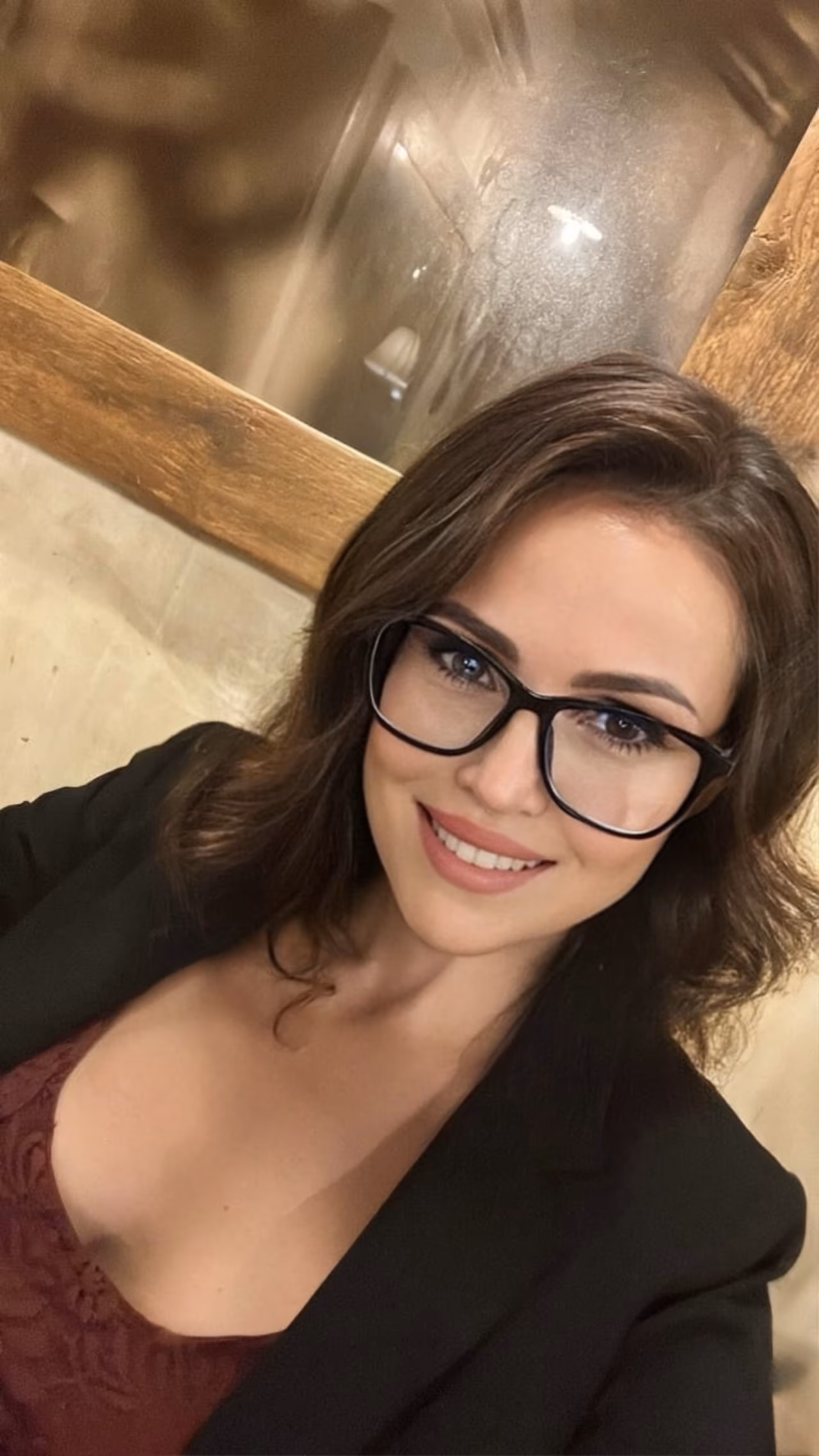 Olena 43 Cyprus/New York Cyprus Beautiful woman wanting to meet her soulmate