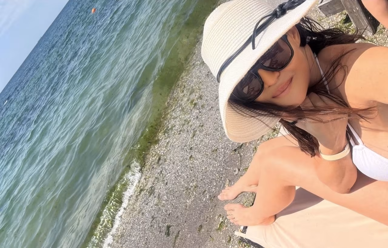 Olena 43 Cyprus/New York Cyprus Beautiful woman wanting to meet her soulmate