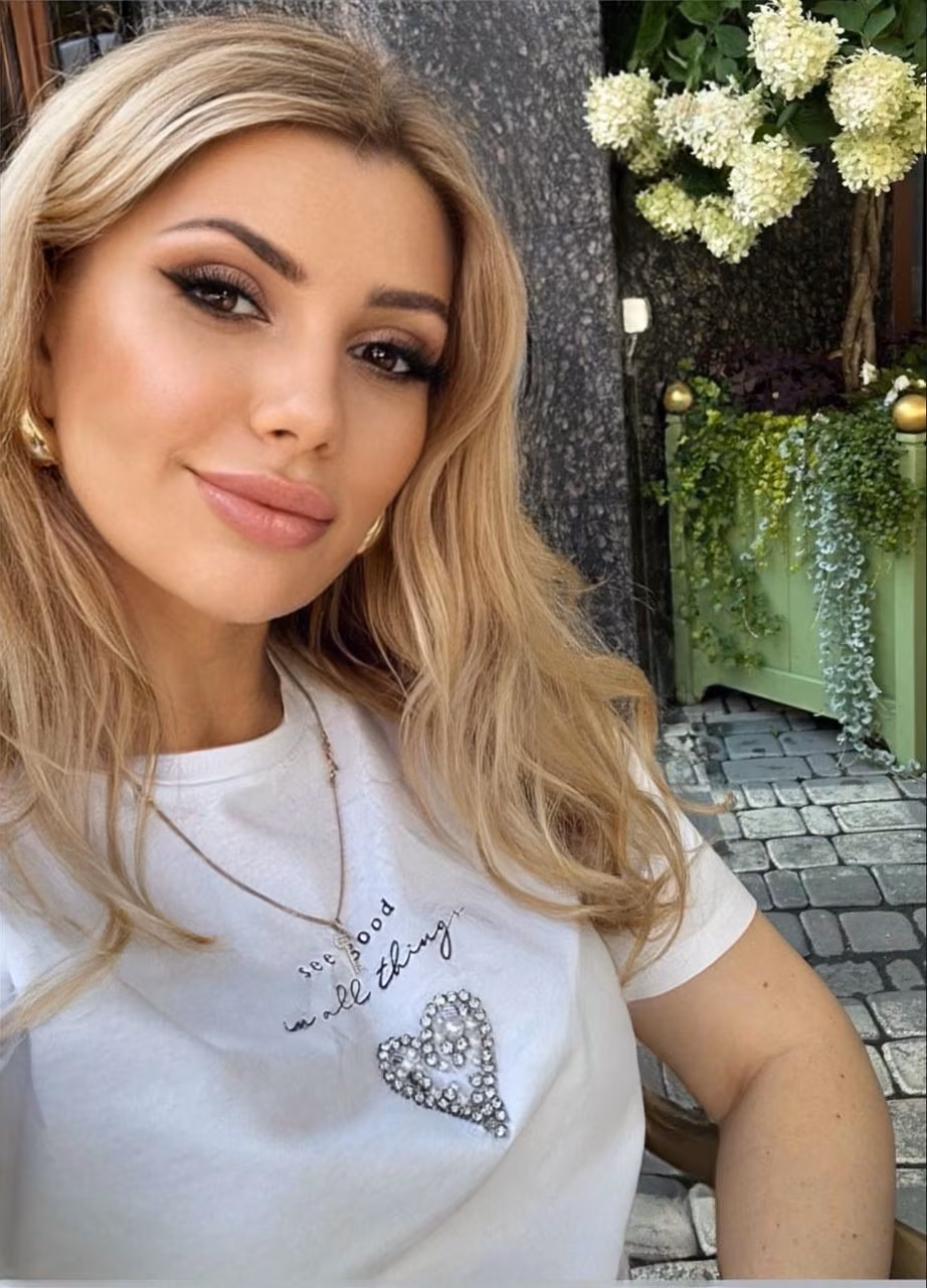 Maryna 36 Beijing/Kyiv China Beautiful woman wanting to meet her soulmate