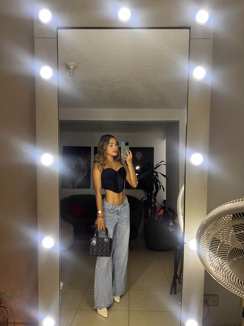 Jenifer 28 Cali Colombia Elegant lady ready to create a beautiful home