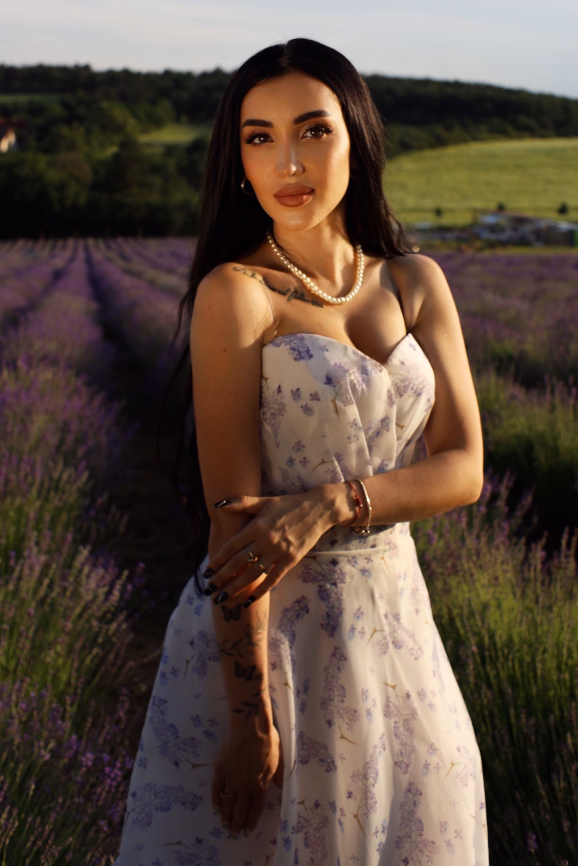 Alina 29 Budapest  Hungary Elegant lady seeking a gentleman for marriage