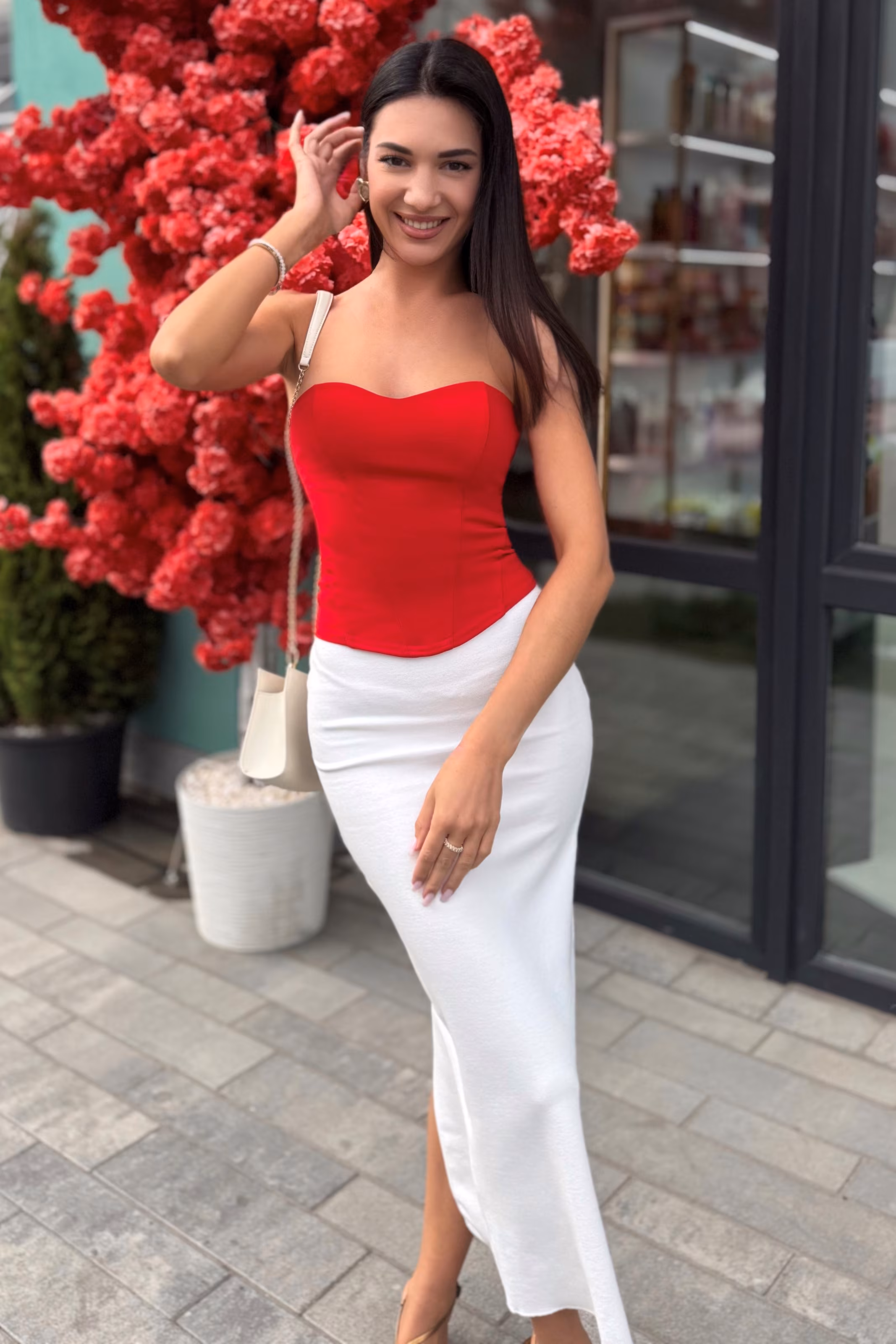 Anna 29 Kyiv  Ukraine Elegant lady seeking a gentleman for marriage