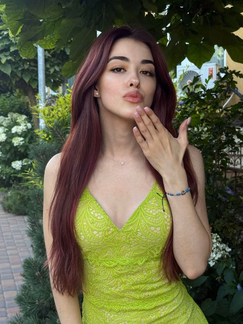 Valeri 27 Portu Portugal Gorgeous woman seeking a man who is family oriented