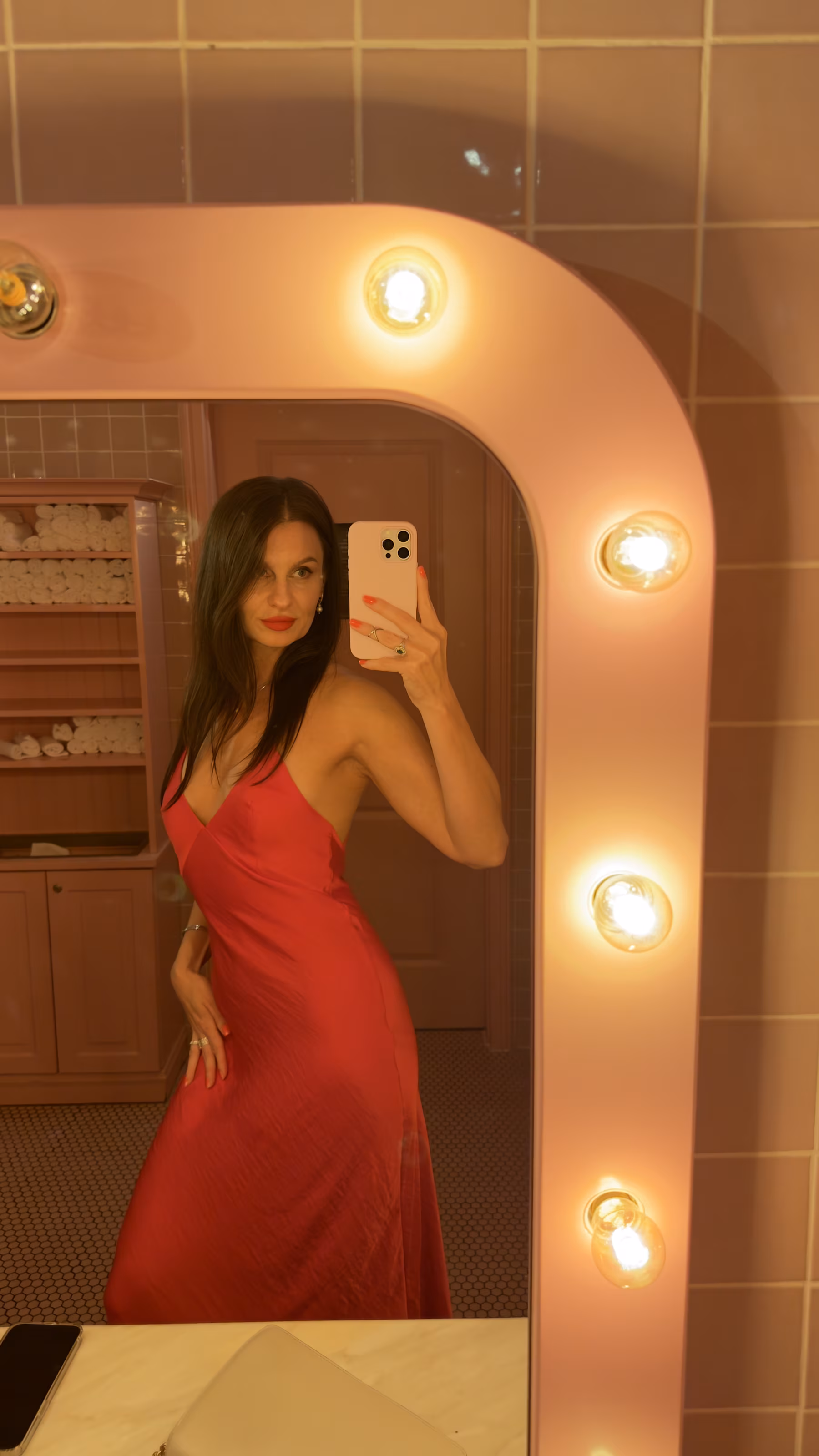 Oleksandra 38 Berlin Germany Lovely woman ready to be a dedicated partner