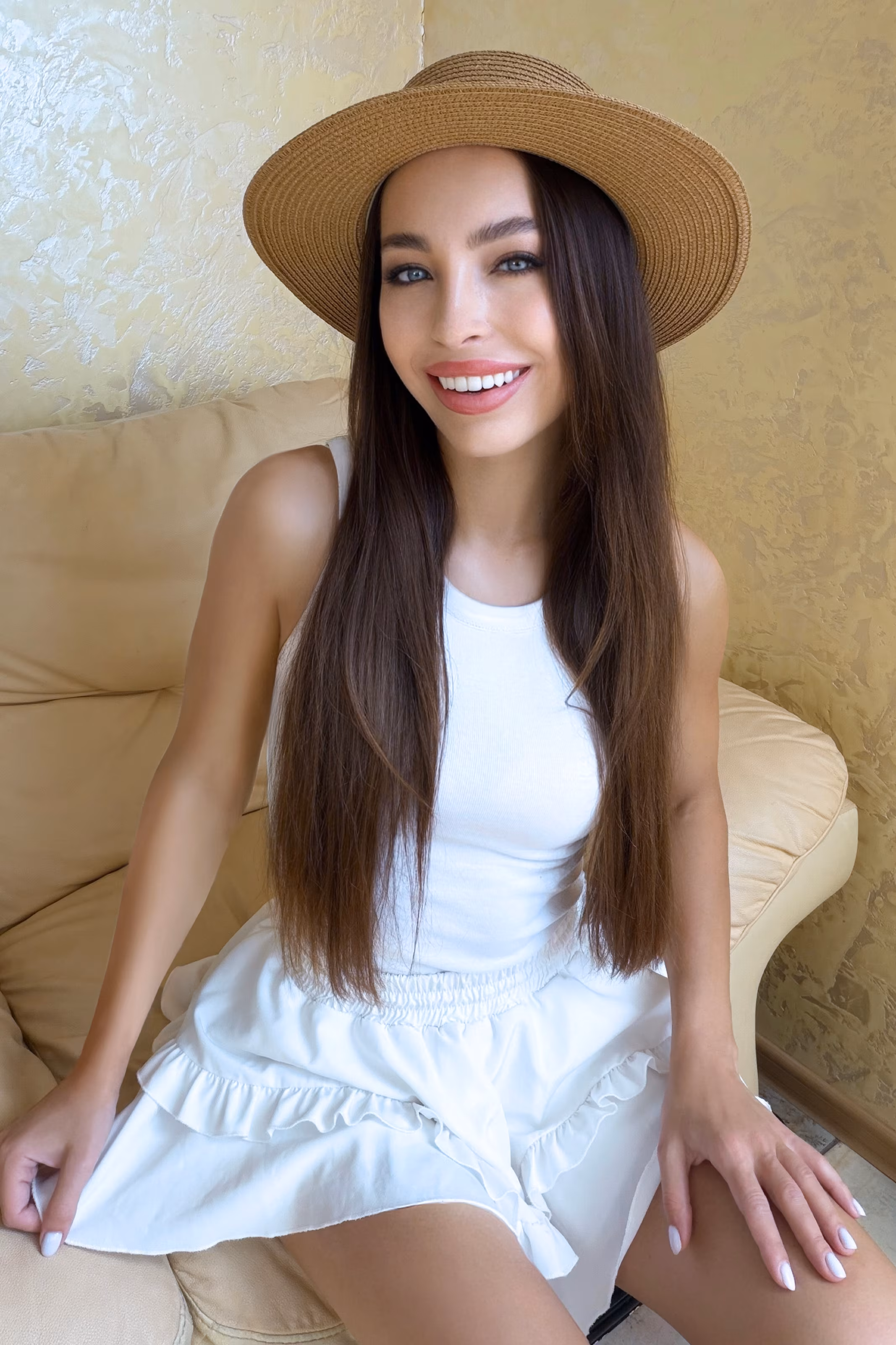 Angelina 27 Kyiv  Ukraine Nice-looking girl looking for true connection