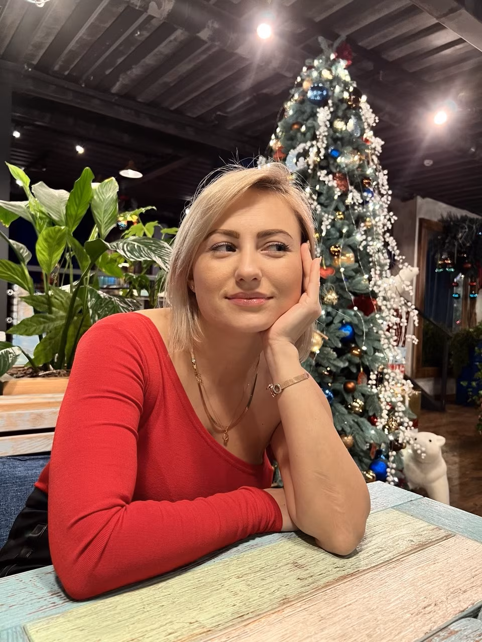 Lina 40 Kyiv   Ukraine Pretty girl ready to open her heart