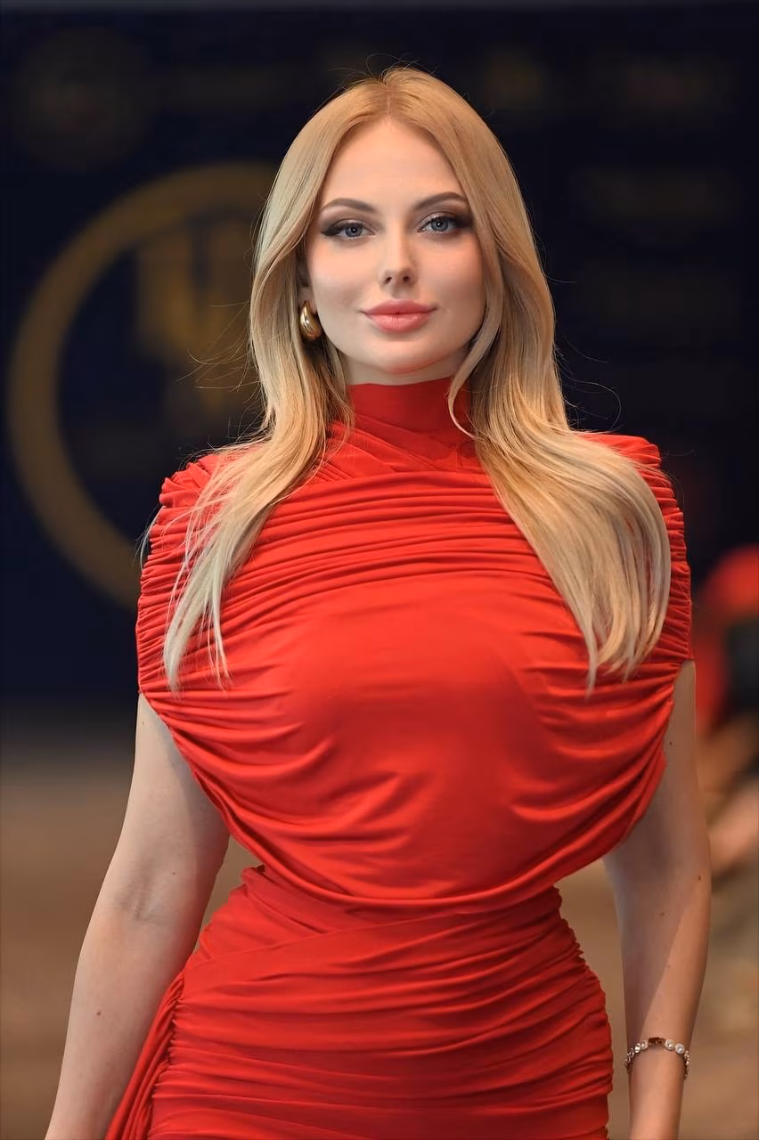 Yulia 40 Cannes France Pretty lady ready to become someone s wife
