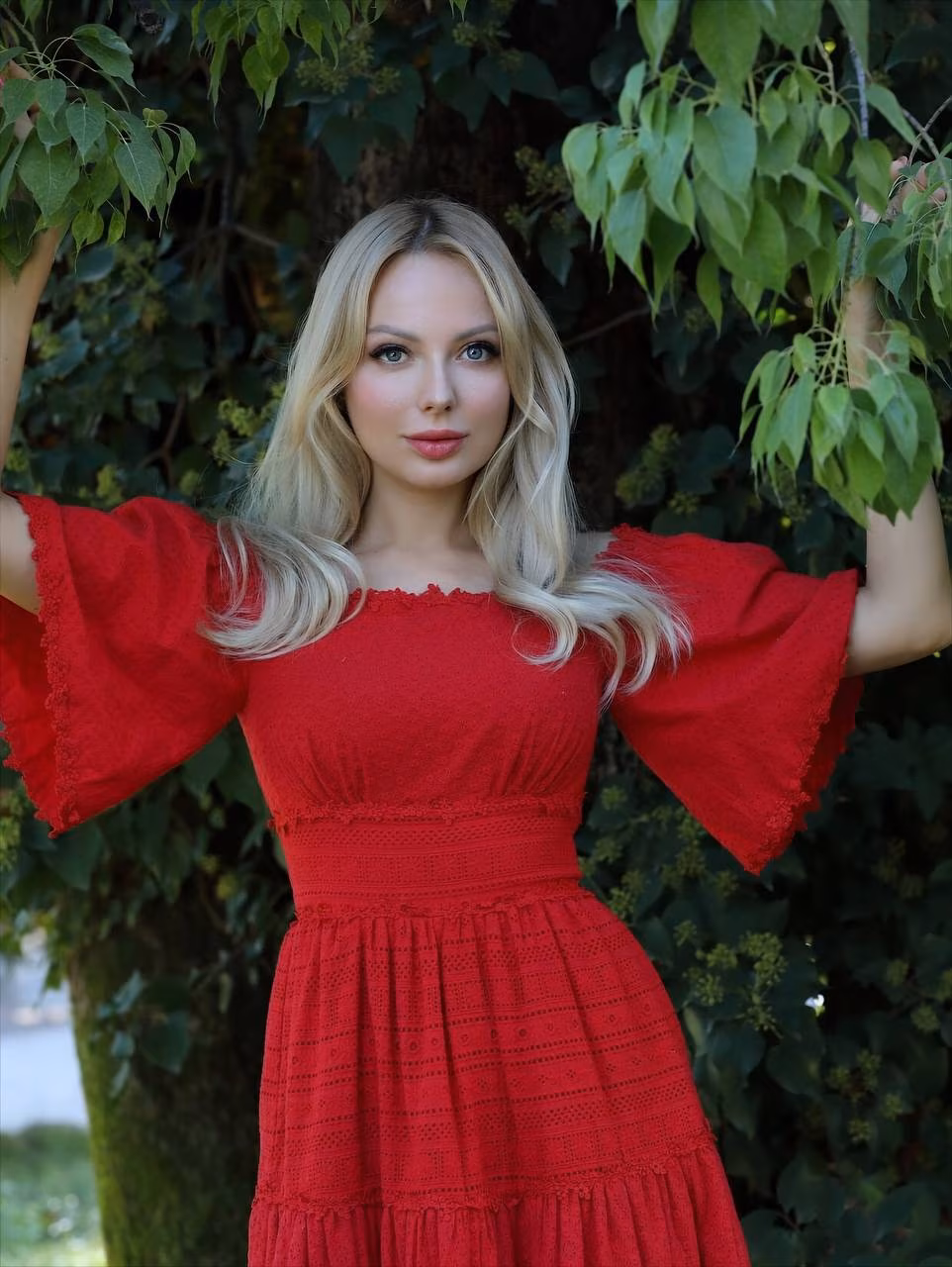 Yulia 40 Cannes France Pretty lady ready to become someone s wife