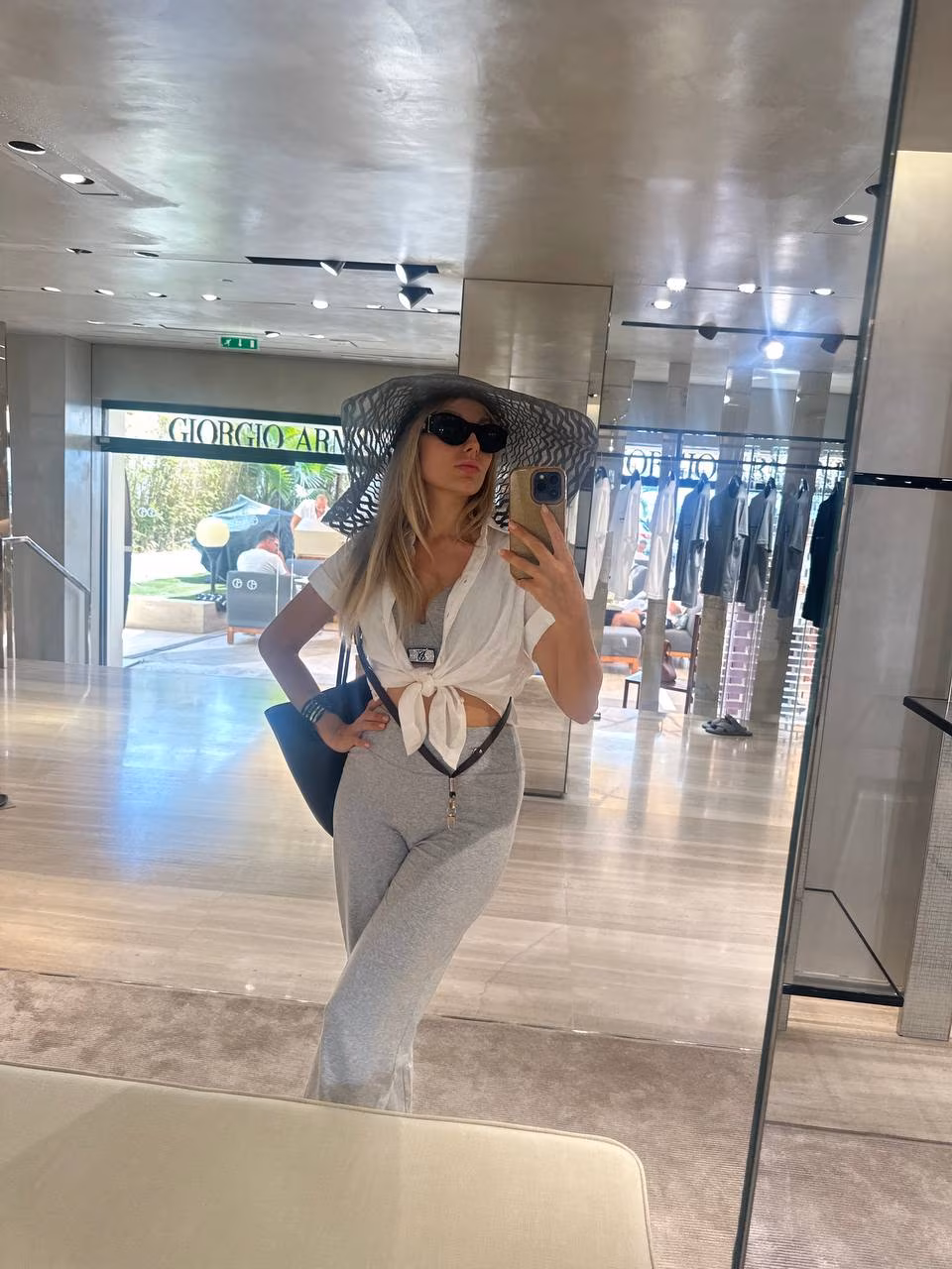 Yulia 40 Cannes France Pretty lady ready to become someone s wife