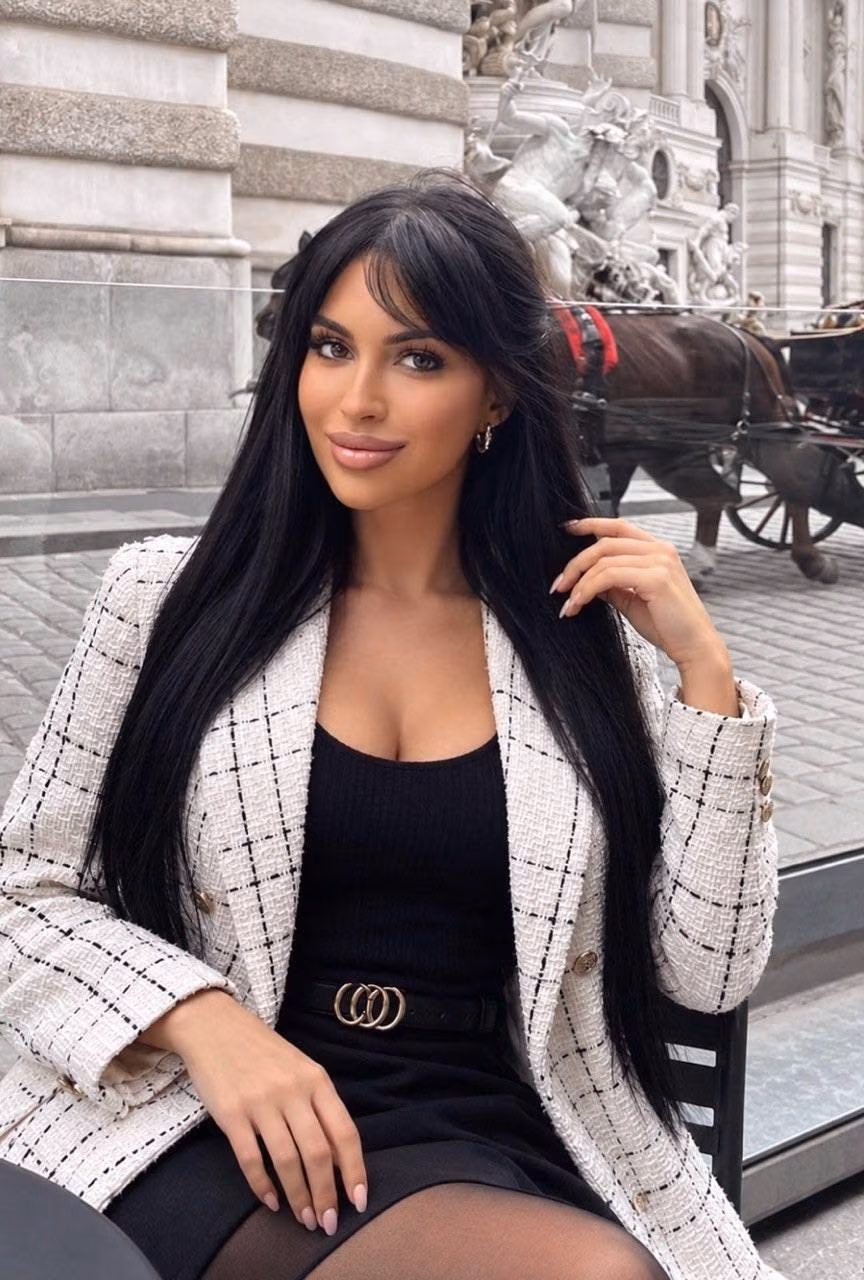 Andela 29 Vienna Austria Pretty woman looking for a man who understands her