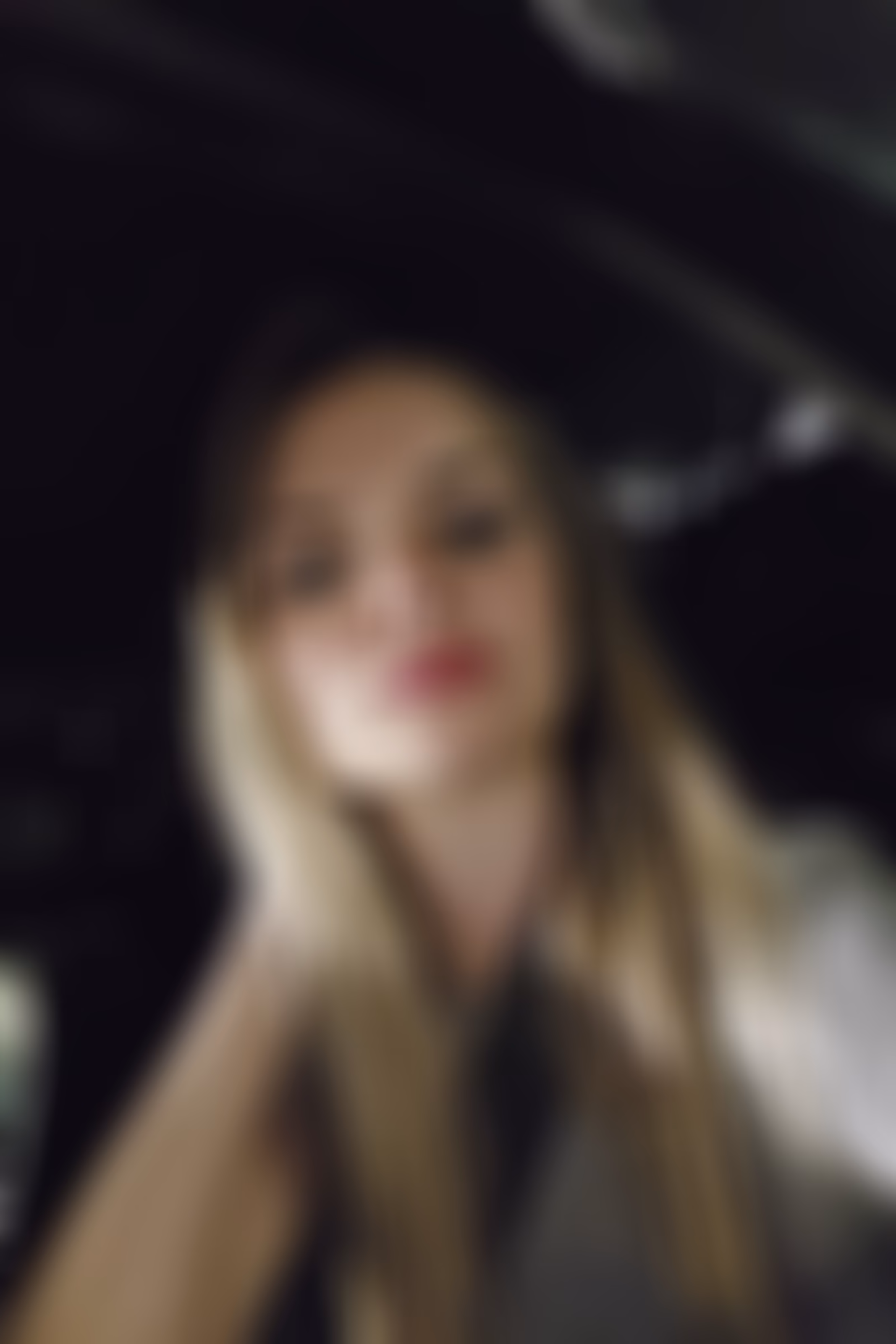 Alena 35 Kyiv Ukraine Attractive lady seeking a trustworthy partner